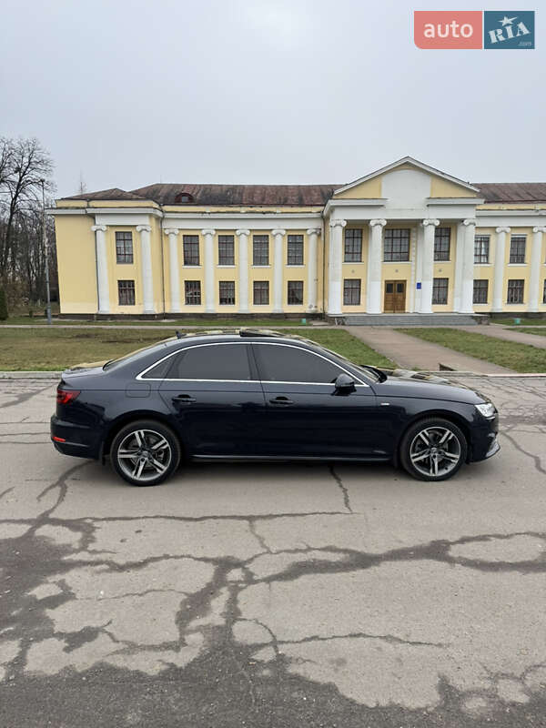 Седан Audi A4 2018 в Києві