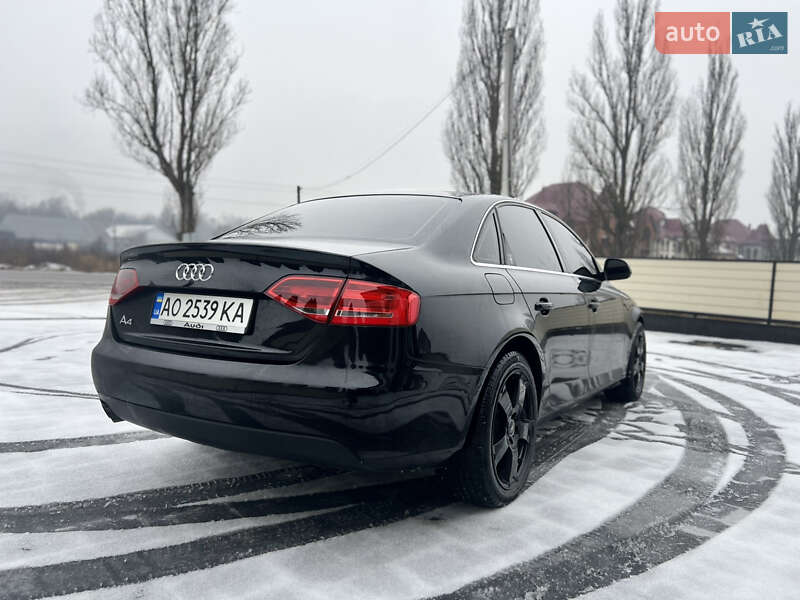 Седан Audi A4 2008 в Тячеве