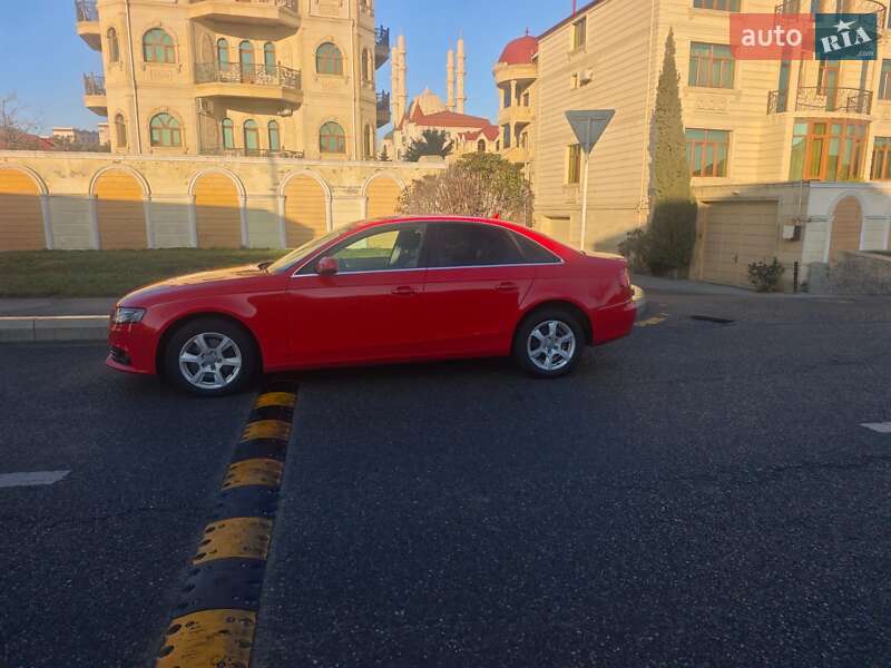 Седан Audi A4 2010 в Киеве