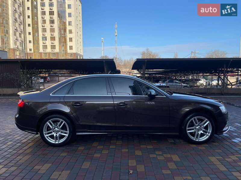 Седан Audi A4 2013 в Одессе