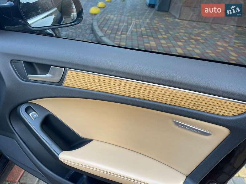 Седан Audi A4 2013 в Одессе