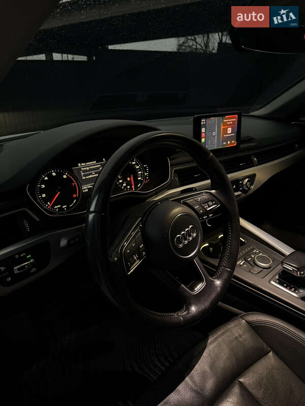 Седан Audi A4 2016 в Тернополе