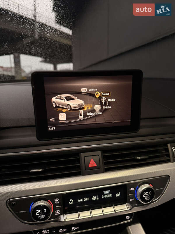 Седан Audi A4 2016 в Тернополе