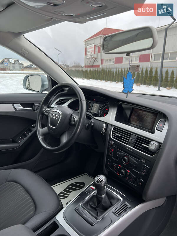Універсал Audi A4 2010 в Луцьку