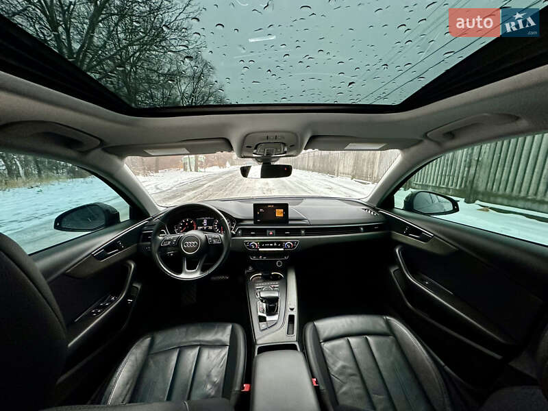 Седан Audi A4 2017 в Киеве