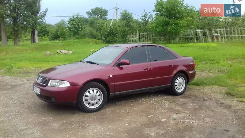 Седан Audi A4 1999 в Івано-Франківську