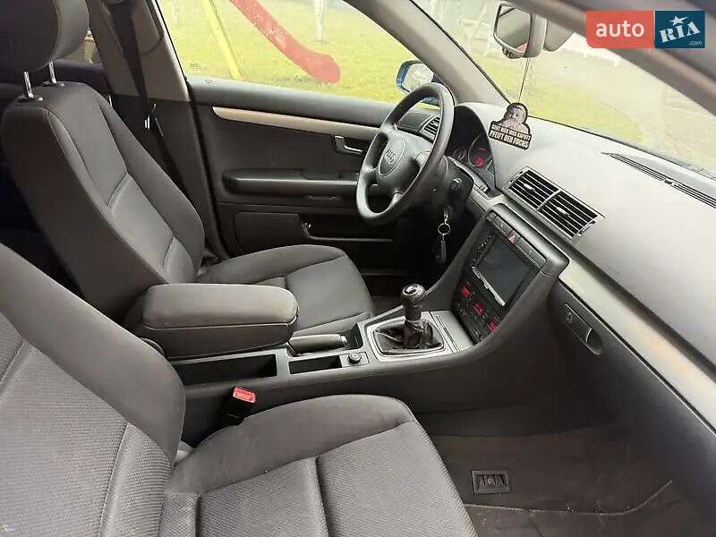 Универсал Audi A4 2004 в Глухове