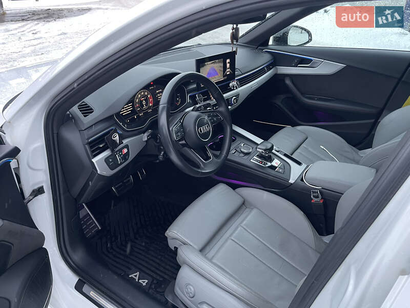 Седан Audi A4 2017 в Ивано-Франковске