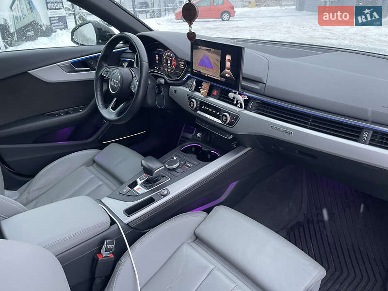 Седан Audi A4 2017 в Ивано-Франковске