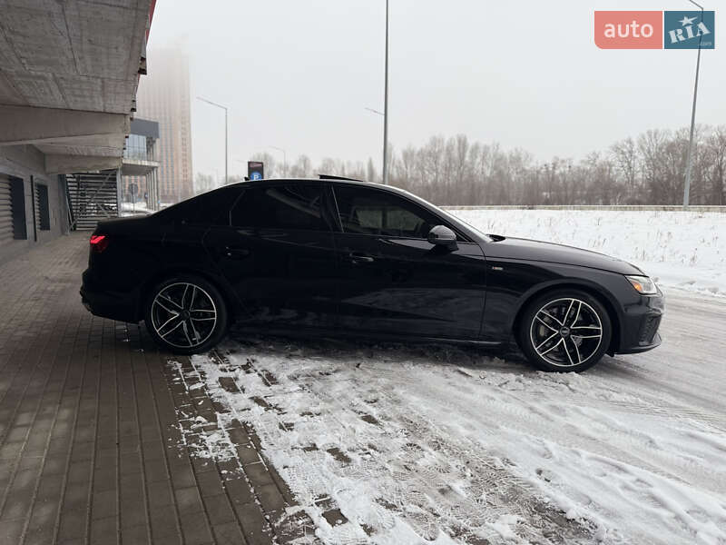 Седан Audi A4 2023 в Киеве