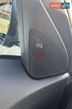 Седан Audi A4 2014 в Луцке
