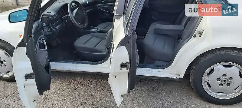 Седан Audi A4 1995 в Кременчуці фото 12 Седан Audi A4 1995 в Кременчуці