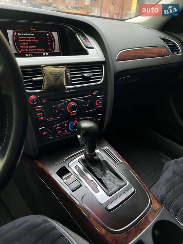 Седан Audi A4 2008 в Днепре