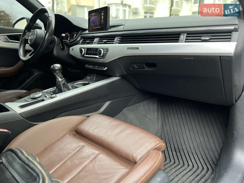 Седан Audi A4 2018 в Ивано-Франковске