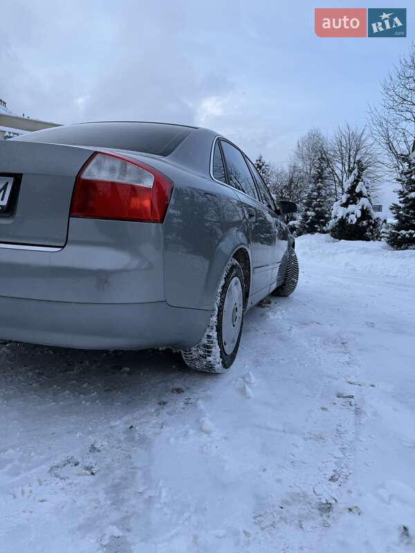 Седан Audi A4 2004 в Ивано-Франковске