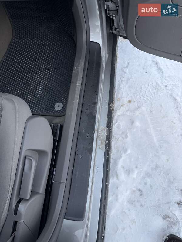 Седан Audi A4 2004 в Ивано-Франковске