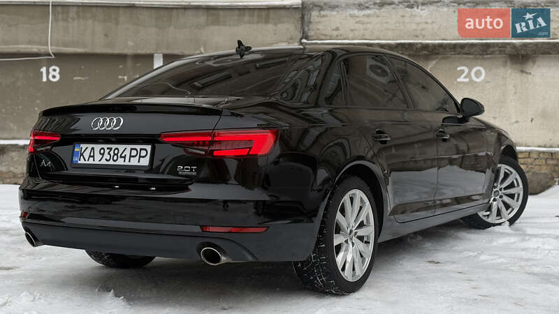 Седан Audi A4 2015 в Киеве