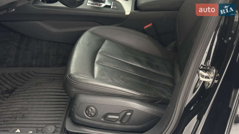 Седан Audi A4 2015 в Киеве