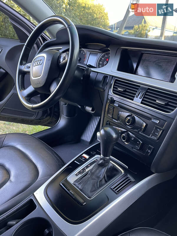 Седан Audi A4 2011 в Конотопе