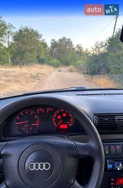 Універсал Audi A4 1998 в Одесі