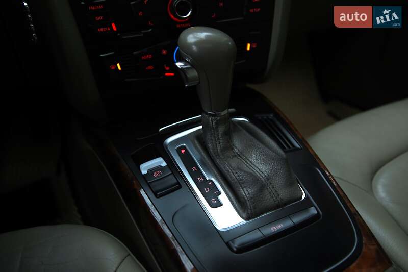 Седан Audi A4 2011 в Харькове