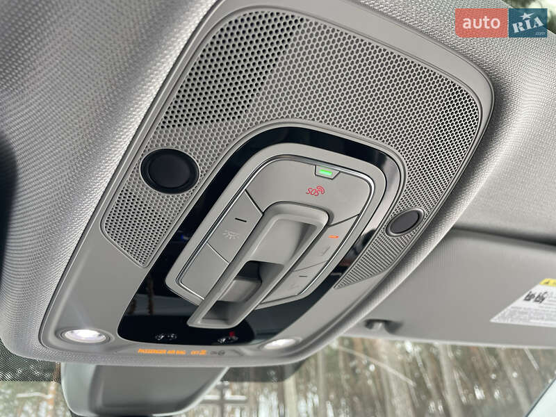 Седан Audi A4 2022 в Житомире