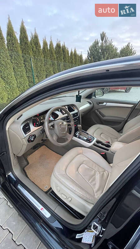 Седан Audi A4 2012 в Одессе