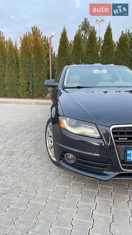 Седан Audi A4 2012 в Одессе