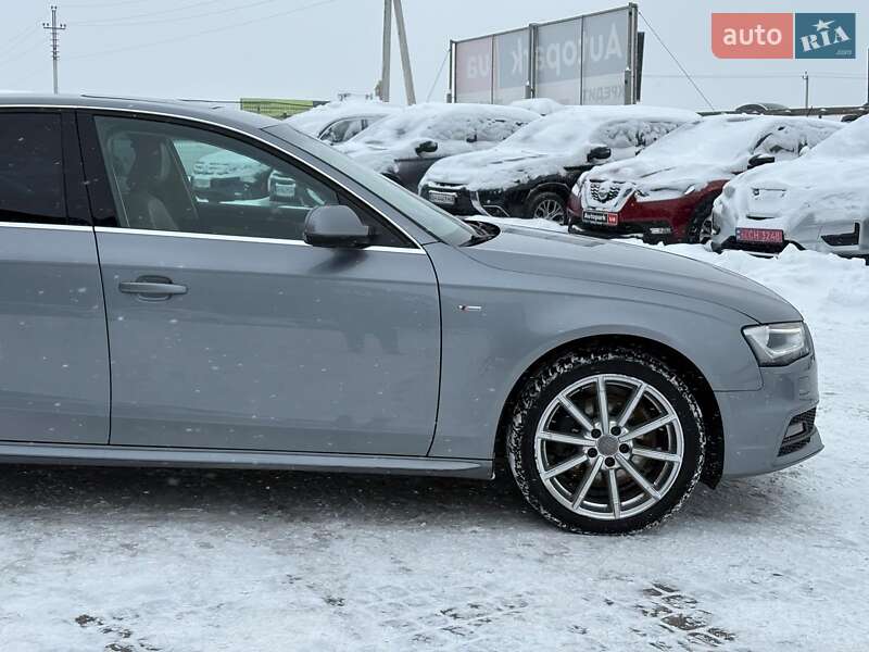 Седан Audi A4 2015 в Львове
