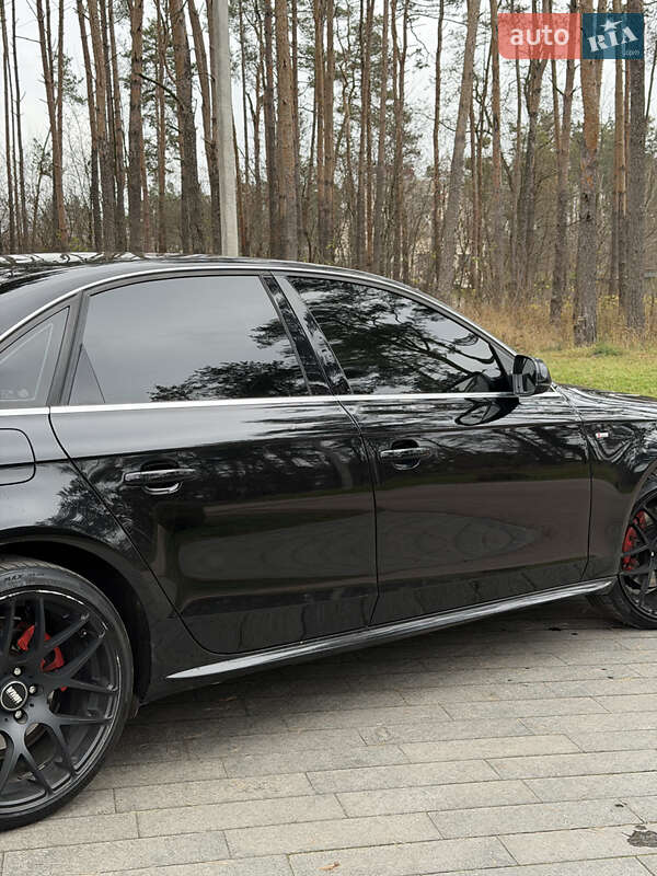 Седан Audi A4 2013 в Житомире