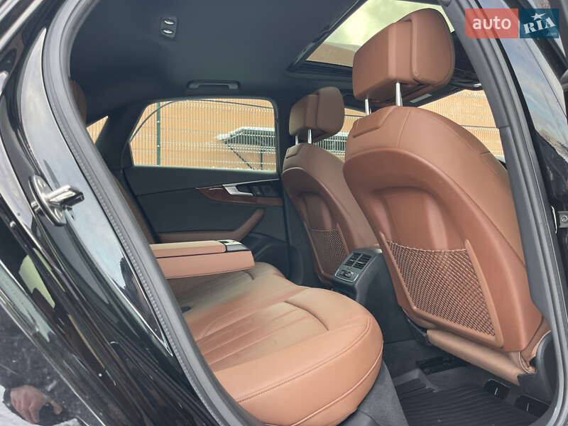 Седан Audi A4 2020 в Киеве
