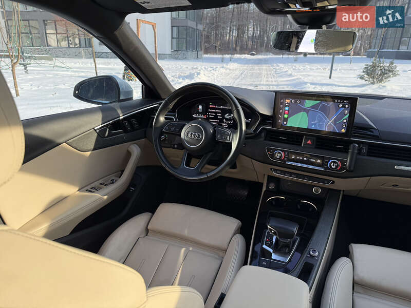 Седан Audi A4 2022 в Киеве