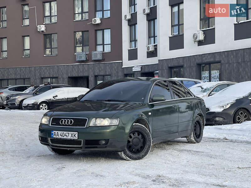 Седан Audi A4 2001 в Киеве