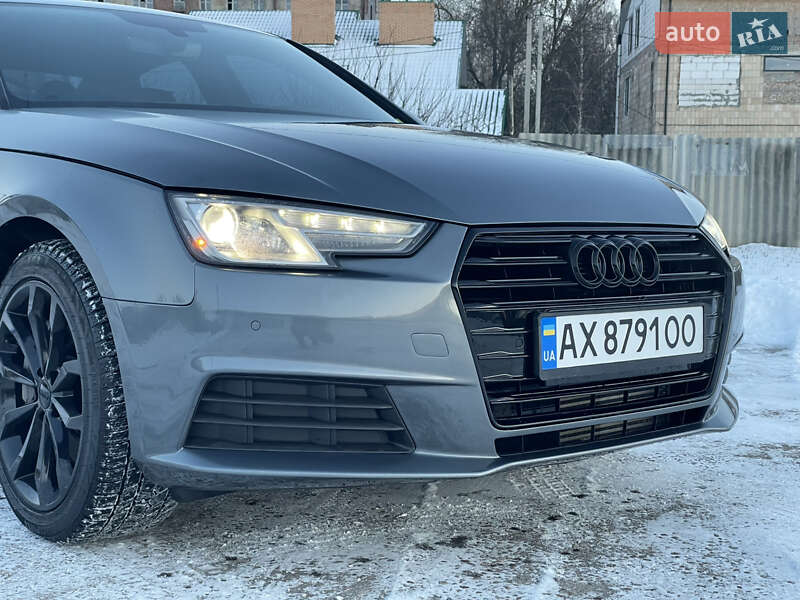 Седан Audi A4 2016 в Киеве
