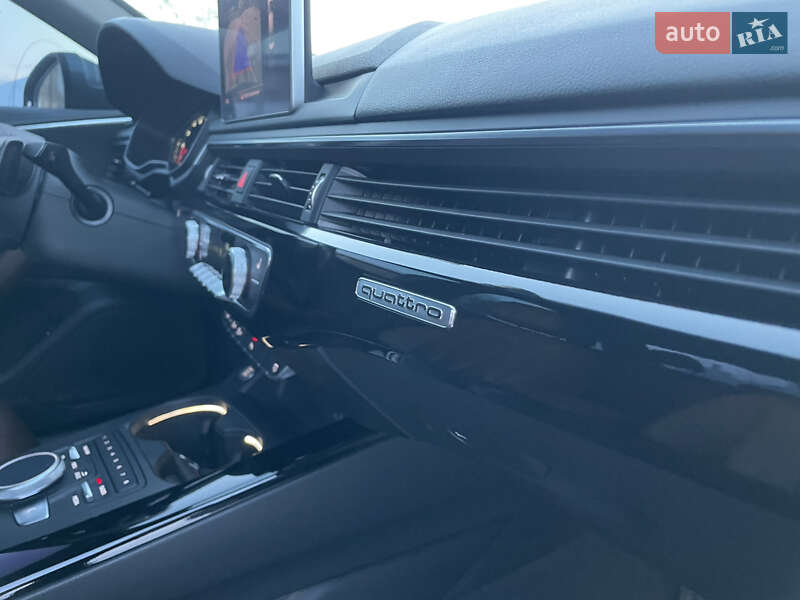 Седан Audi A4 2016 в Киеве