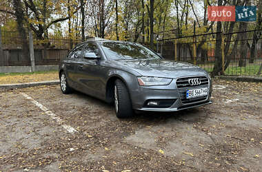 Седан Audi A4 2012 в Херсоне