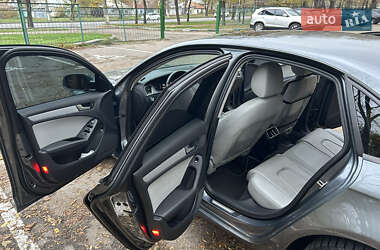 Седан Audi A4 2012 в Херсоне