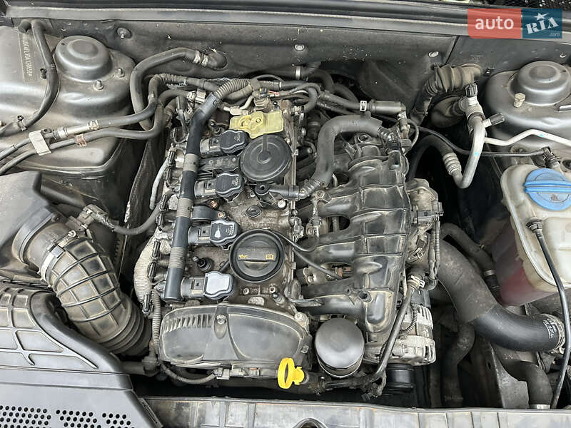 Седан Audi A4 2012 в Николаеве