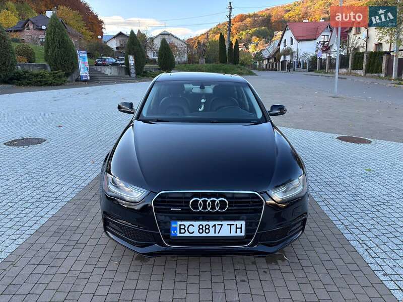 Седан Audi A4 2015 в Винниках