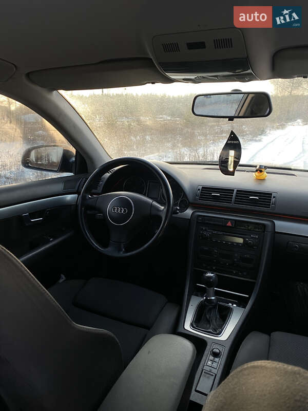 Седан Audi A4 2001 в Ахтырке