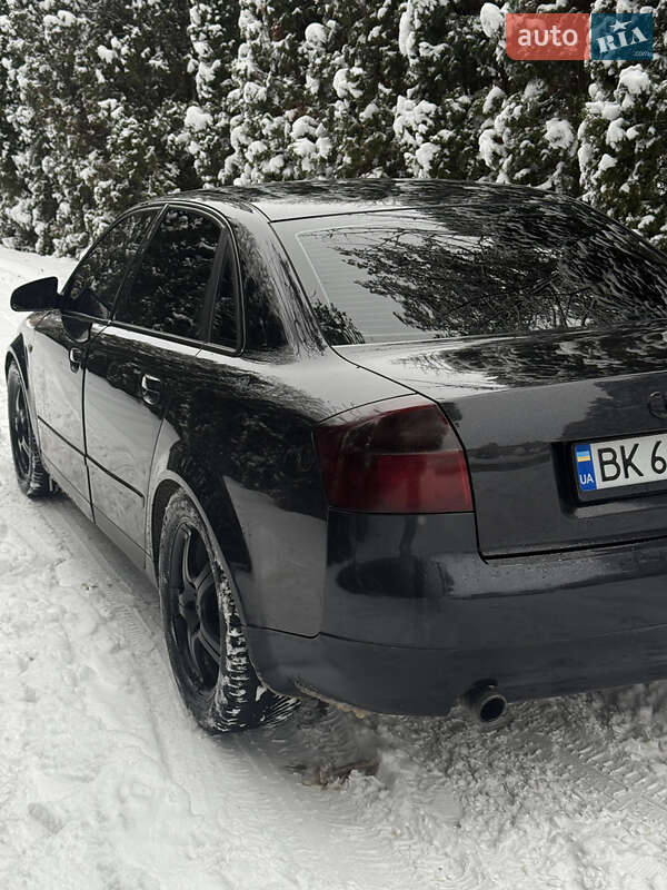 Седан Audi A4 2003 в Дубровице фото 5 Седан Audi A4 2003 в Дубровице