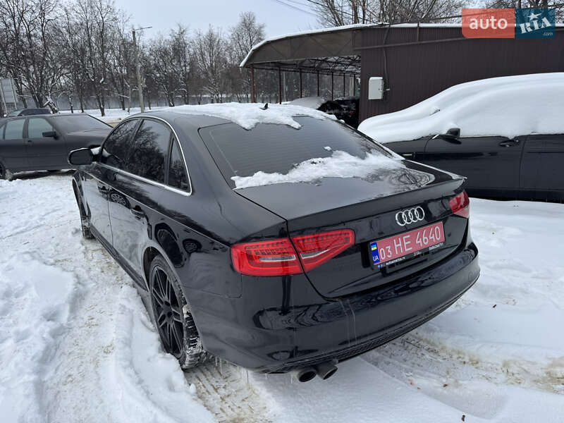 Седан Audi A4 2013 в Каменец-Подольском