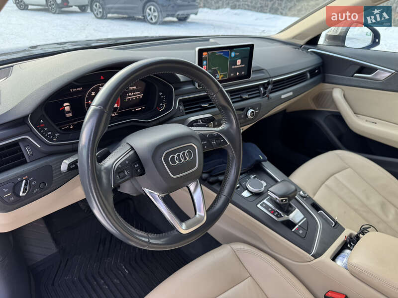 Седан Audi A4 2016 в Киеве