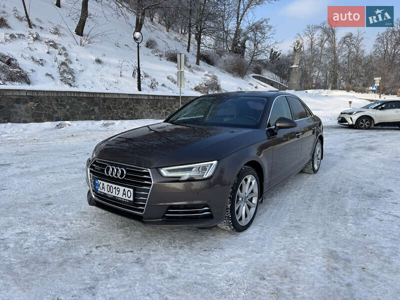 Седан Audi A4 2016 в Киеве