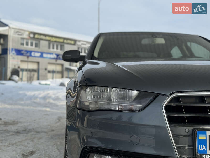Седан Audi A4 2013 в Хмельницком