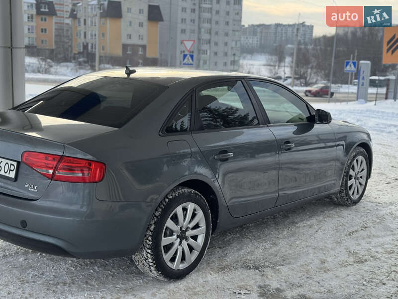 Седан Audi A4 2013 в Хмельницком