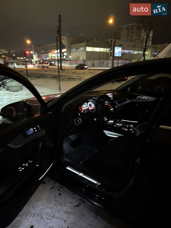 Седан Audi A4 2016 в Львове