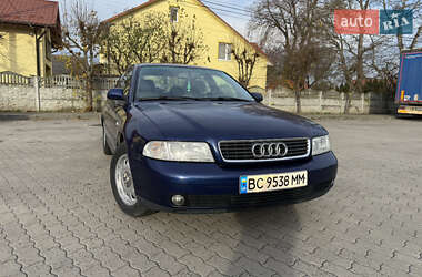 Седан Audi A4 2000 в Львове