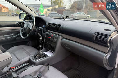 Седан Audi A4 2000 в Львове