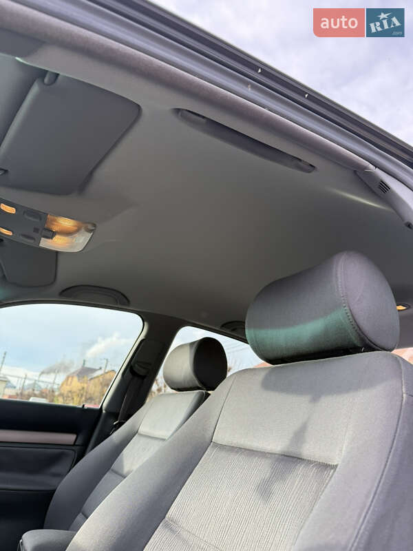 Седан Audi A4 2000 в Львове